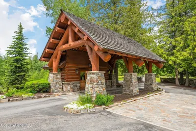 Property 26-9440 - Photo 2