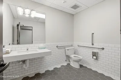 Property 26-10500 - Photo 32