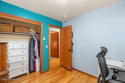 Property 26-10137 - Photo 10