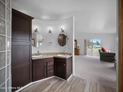 Property 26-8930 - Photo 44