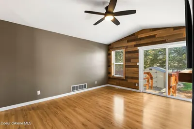Property 26-10375 - Photo 5