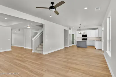 Property 25-11242 - Photo 5