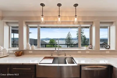Property 25-11611 - Photo 1