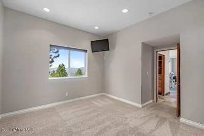 Property 26-8617 - Photo 81