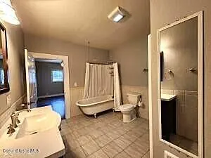 Property 25-10066 - Photo 11