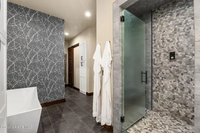 Property 26-10612 - Photo 30