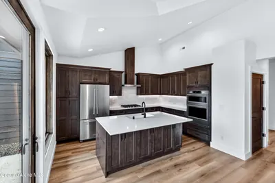 Property 26-6898 - Photo 13