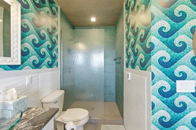 Property 26-8213 - Photo 32