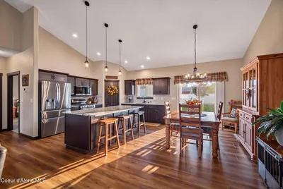 Property 26-10017 - Photo 4