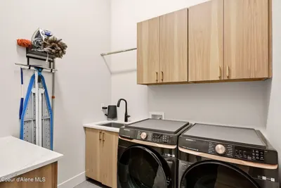 Property 26-7895 - Photo 43
