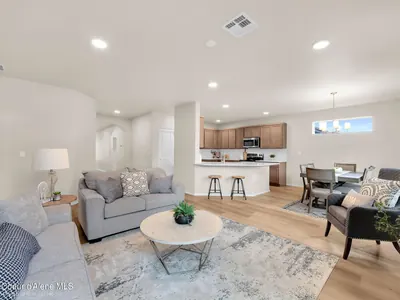 Property 26-6009 - Photo 2