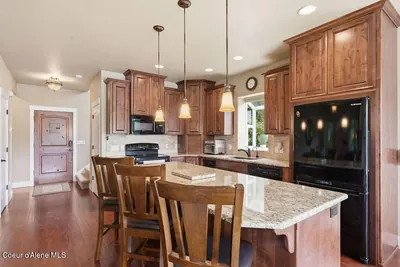 Property 26-8806 - Photo 5