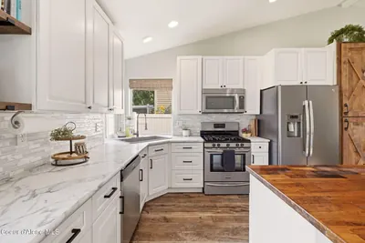 Property 26-8011 - Photo 9