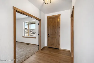 Property 26-8647 - Photo 8