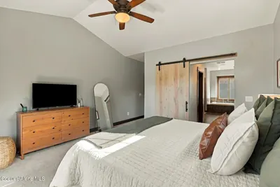 Property 26-10573 - Photo 16