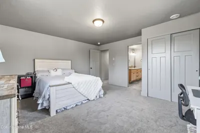 Property 26-8352 - Photo 45