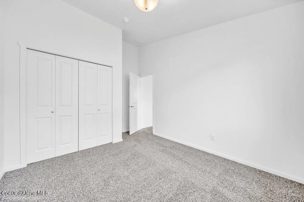 Property 26-9074 - Photo 1