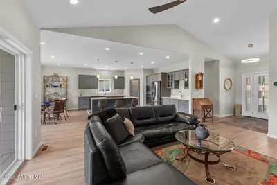 Property 26-5871 - Photo 9