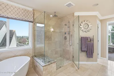 Property 26-8142 - Photo 34