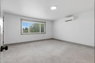 Property 26-7633 - Photo 26