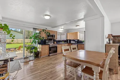 Property 26-10083 - Photo 5