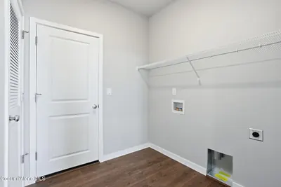 Property 26-7212 - Photo 25