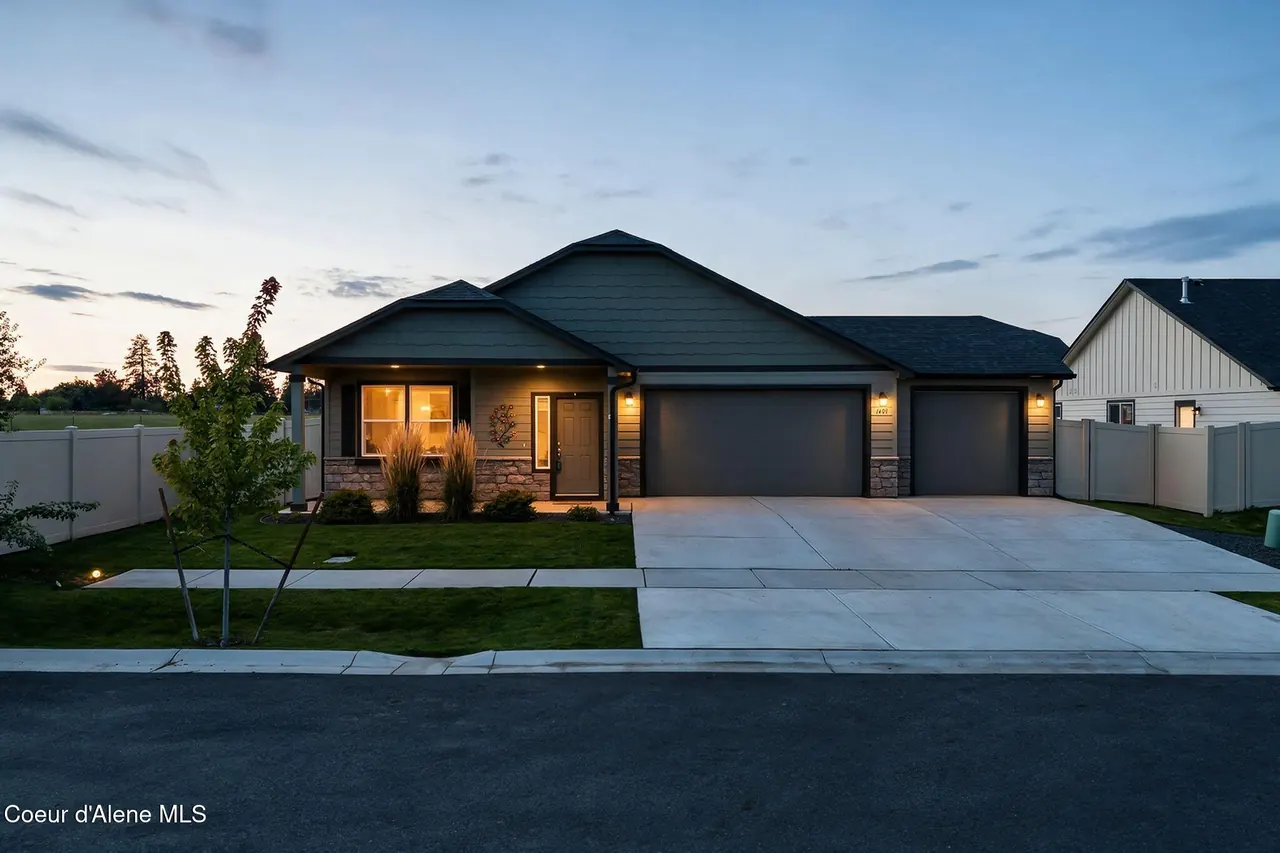 Property 26-10490 - Photo 1