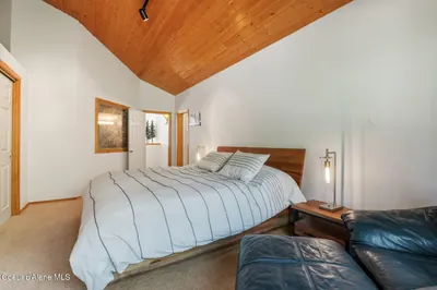 Property 26-5528 - Photo 27