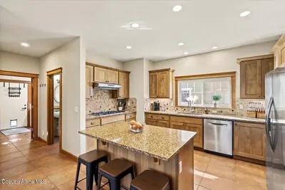 Property 26-10133 - Photo 21