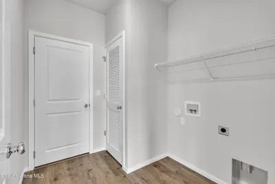 Property 26-8710 - Photo 27