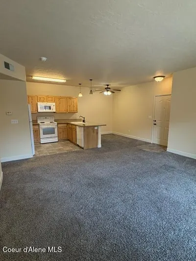 Property 26-7752 - Photo 3