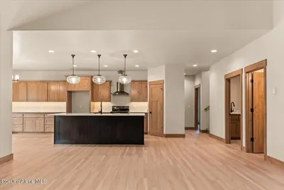 Property 26-9301 - Photo 16