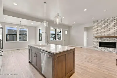 Property 26-10033 - Photo 16
