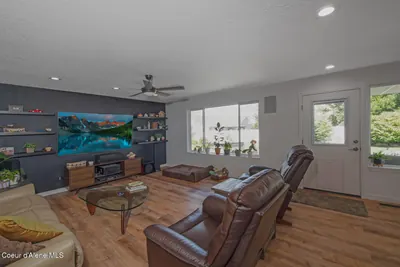 Property 26-10215 - Photo 18