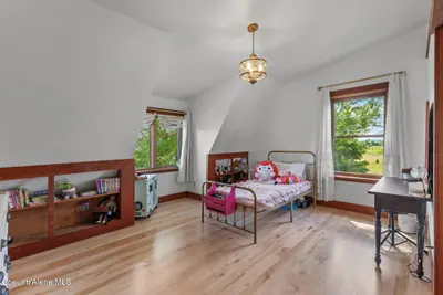 Property 26-10004 - Photo 29