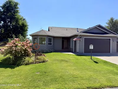 Property 26-8737 - Photo 2