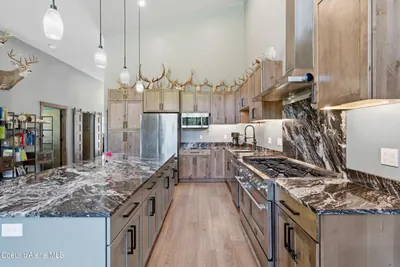 Property 26-4900 - Photo 5