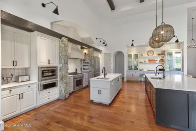 Property 26-8239 - Photo 26