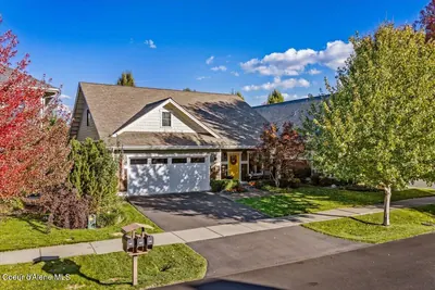 Property 26-9895 - Photo 2