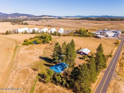 Property 26-9913 - Photo 77