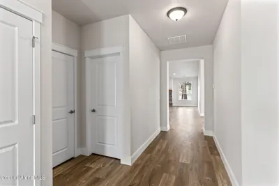 Property 25-11228 - Photo 9