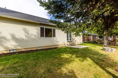Property 26-9570 - Photo 27