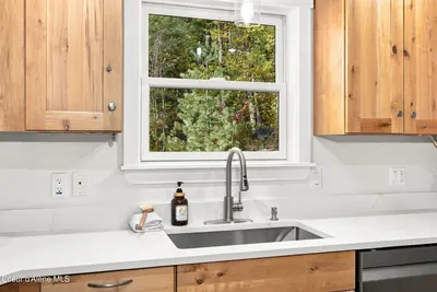 Property 26-10058 - Photo 11
