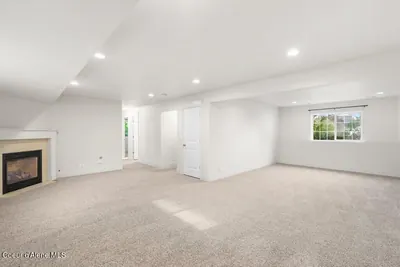 Property 26-9549 - Photo 25