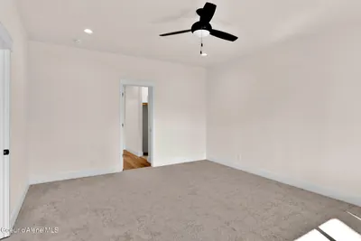 Property 25-10154 - Photo 26