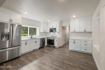 Property 26-10292 - Photo 1