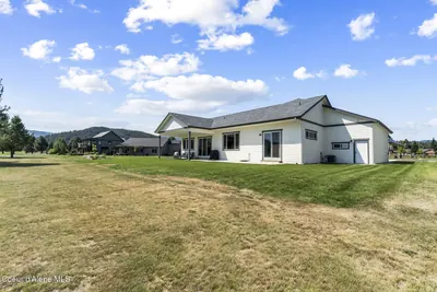 Property 26-8077 - Photo 73