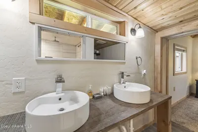 Property 26-7911 - Photo 31