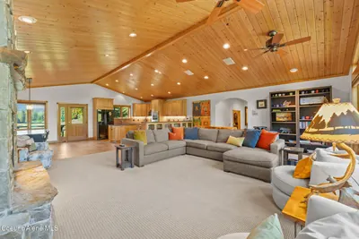 Property 26-9542 - Photo 10