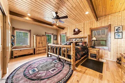 Property 26-8410 - Photo 43